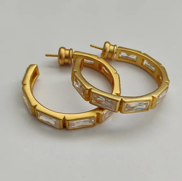 Julie Vos Antonia Hoop Earring - Picture 4 of 5
